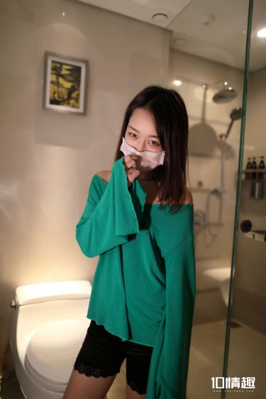 打扑克全程不盖被子